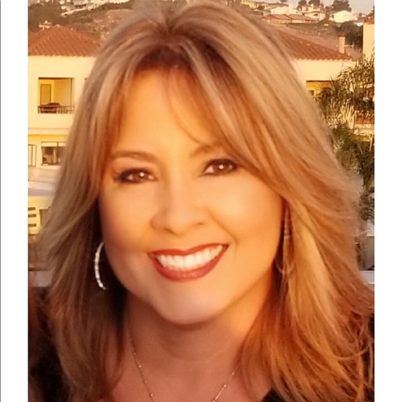 Meet your posher, Kelly - Picture 1 of 1